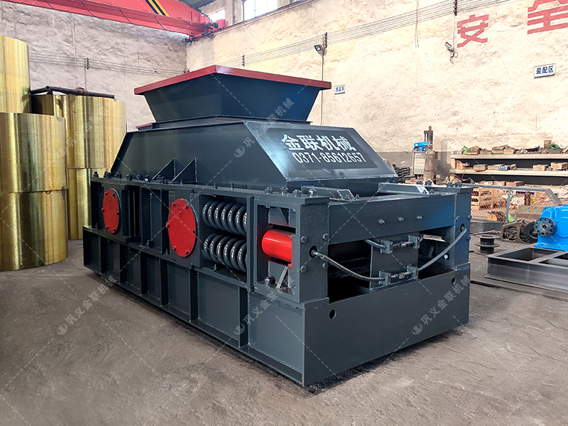 大型1200x800半自動(dòng)對(duì)輥制砂機(jī)設(shè)備發(fā)貨圖片