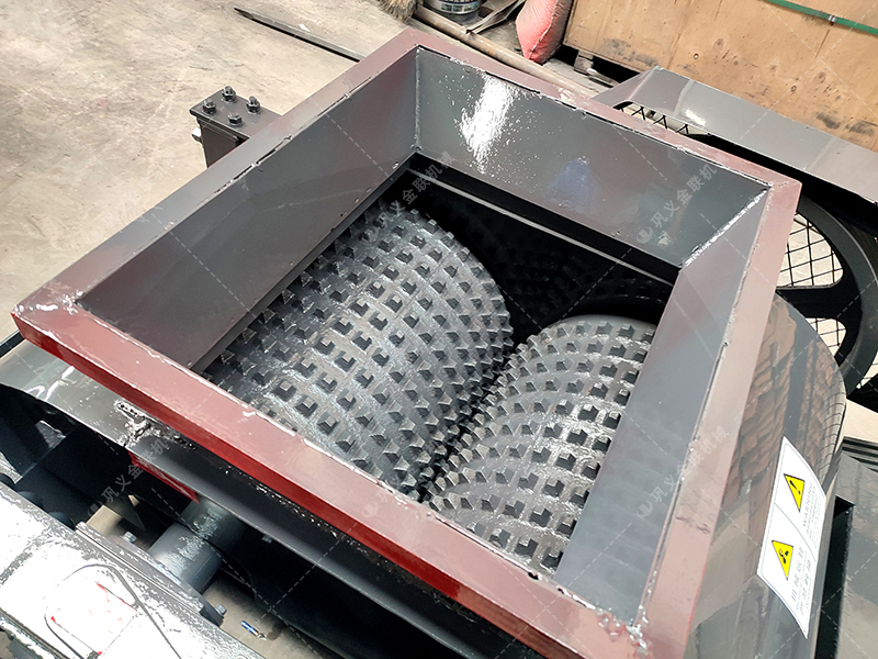 破碎效率翻倍!雙齒輥破碎機如何輕松應(yīng)對高硬度原煤? 破碎效率翻倍!雙齒輥破碎機如何輕松應(yīng)對高硬度原煤?