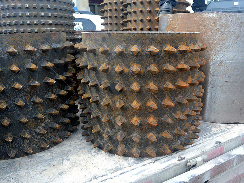 石灰石破碎生產線配雙齒輥合適嗎？關鍵看這2個指標！