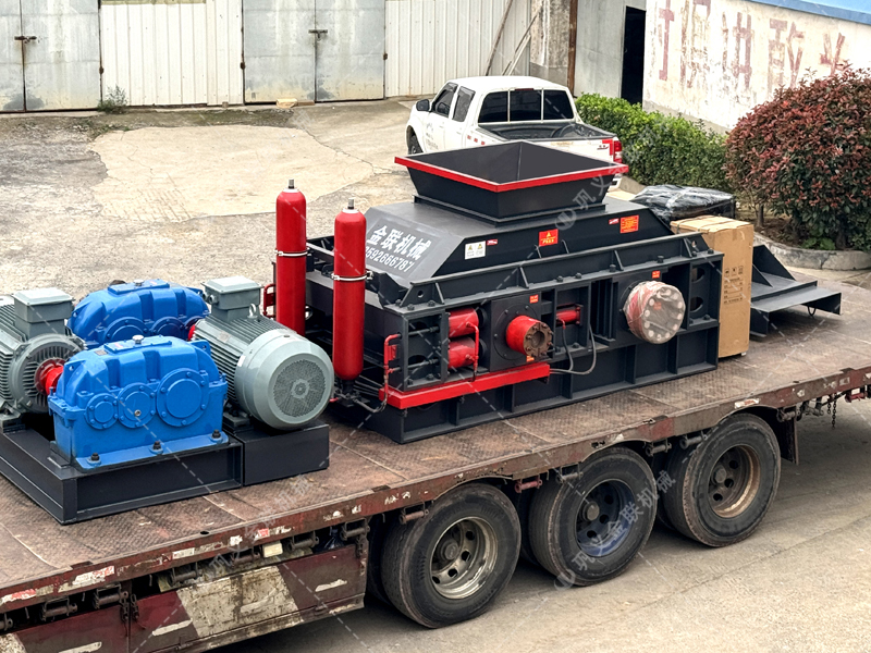 時(shí)產(chǎn) 100 噸的液壓對(duì)輥設(shè)備怎么選?金聯(lián)機(jī)械工程師專業(yè)建議 時(shí)產(chǎn) 100 噸的液壓對(duì)輥設(shè)備怎么選?金聯(lián)機(jī)械工程師專業(yè)建議